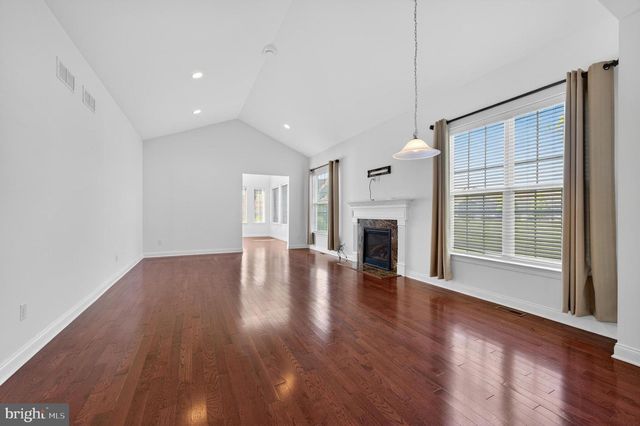 304 DYE WAY, Moorestown, NJ 08057