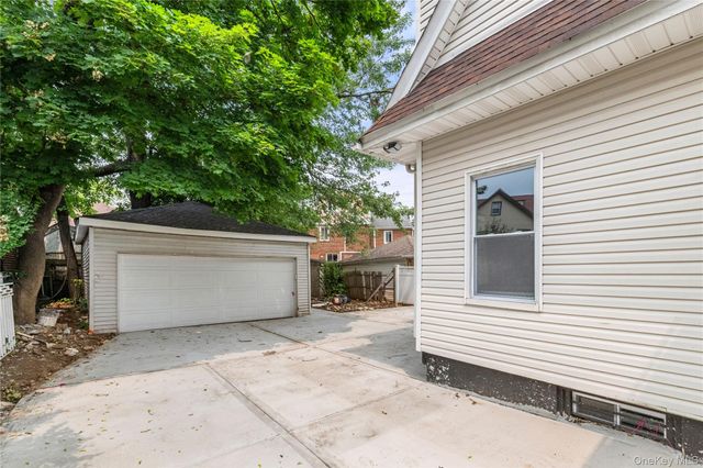 8492 Homelawn Street, Jamaica, NY 11432