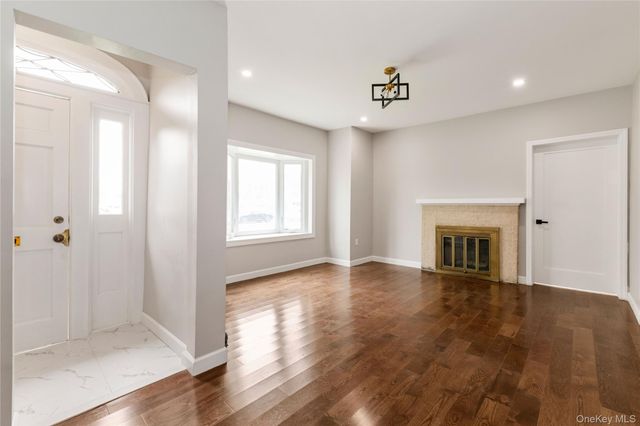 8492 Homelawn Street, Jamaica, NY 11432