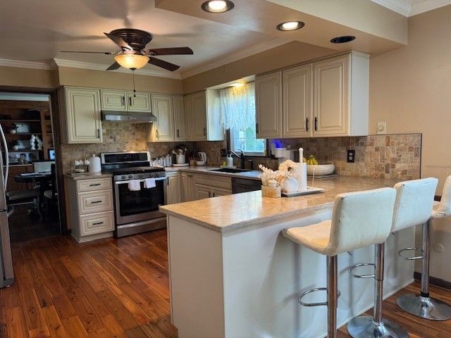 1520 PASADENA Drive, Erie, PA 16505