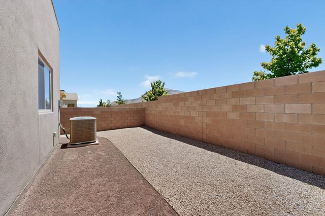 4989 Findley Street SW, Los Lunas, NM 87031