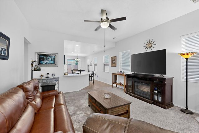 4989 Findley Street SW, Los Lunas, NM 87031