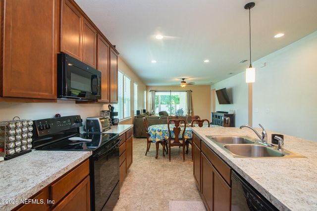 2233 LINCOLN SENDERO Trail, Jacksonville, FL 32218