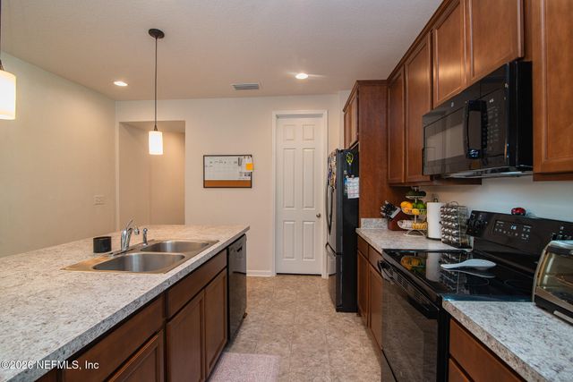 2233 LINCOLN SENDERO Trail, Jacksonville, FL 32218