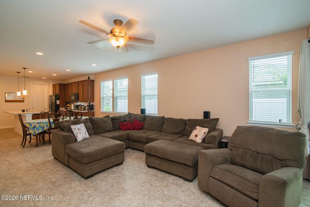 2233 LINCOLN SENDERO Trail, Jacksonville, FL 32218