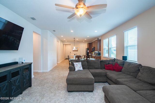 2233 LINCOLN SENDERO Trail, Jacksonville, FL 32218