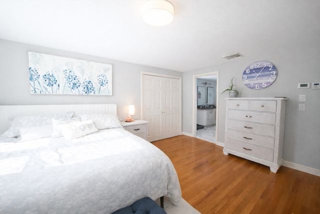 6 Adams Court, Hingham, MA 02043