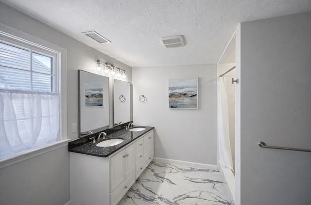 6 Adams Court, Hingham, MA 02043