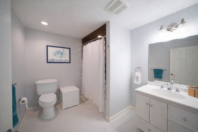 6 Adams Court, Hingham, MA 02043