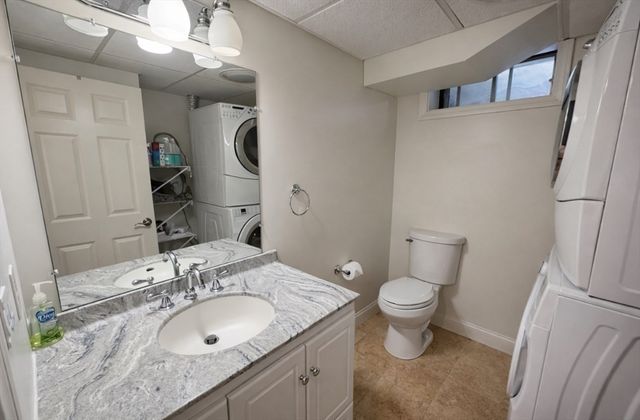 6 Adams Court, Hingham, MA 02043