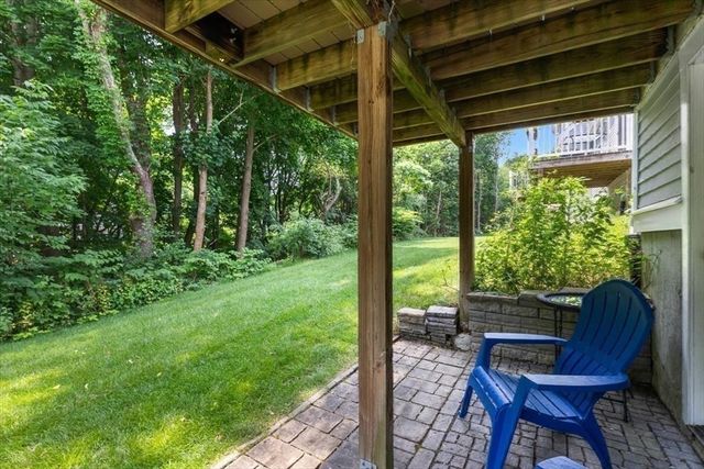 6 Adams Court, Hingham, MA 02043