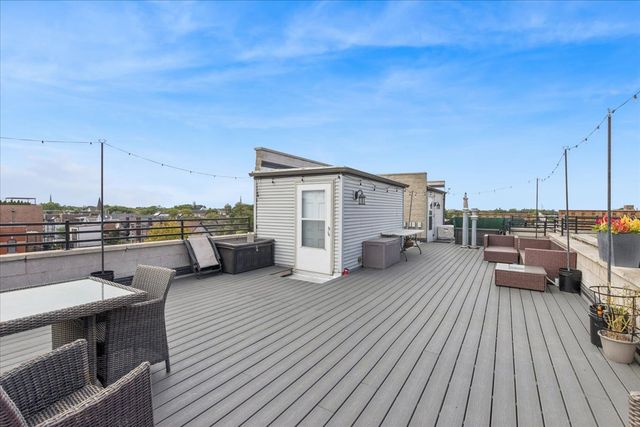 3414 N Sheffield Avenue 4, Chicago, IL 60657