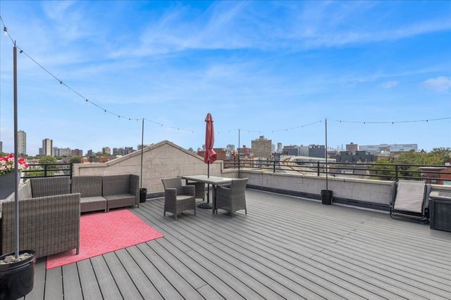 3414 N Sheffield Avenue 4, Chicago, IL 60657
