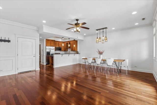 3414 N Sheffield Avenue 4, Chicago, IL 60657