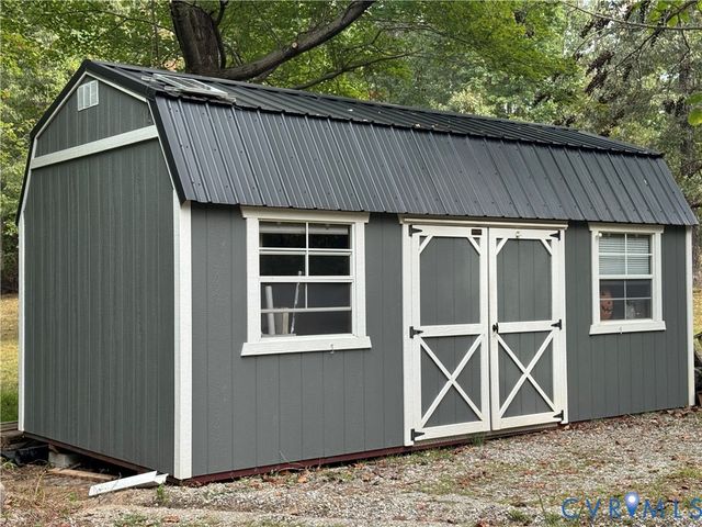 11766 Five Forks Rd, Farmville, VA 23901