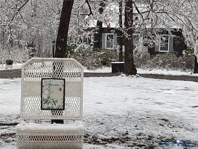 11766 Five Forks Rd, Farmville, VA 23901