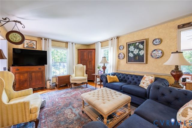 11766 Five Forks Rd, Farmville, VA 23901