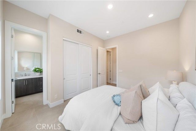 181 Sweet Juniper, Lake Forest (el Toro), CA 92630