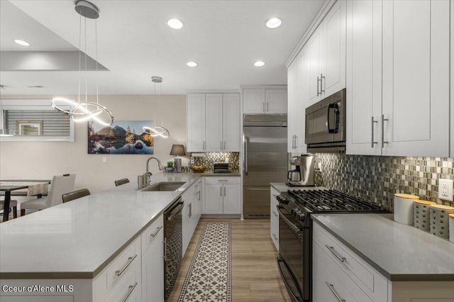 1605 W Bellerive LN, Coeur D'alene, ID 83814