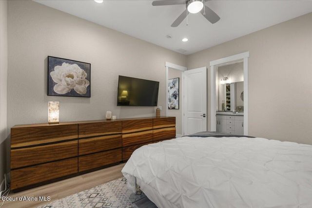 1605 W Bellerive LN, Coeur D'alene, ID 83814