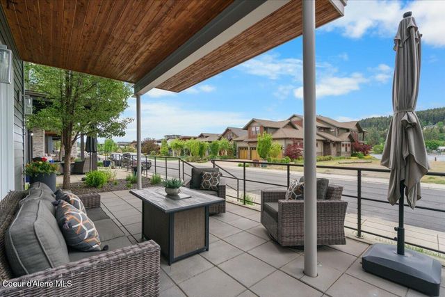 1605 W Bellerive LN, Coeur D'alene, ID 83814