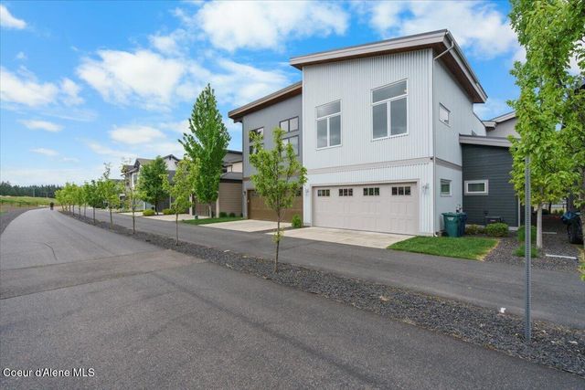1605 W Bellerive LN, Coeur D'alene, ID 83814