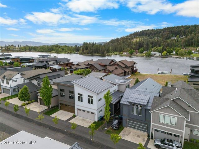 1605 W Bellerive LN, Coeur D'alene, ID 83814
