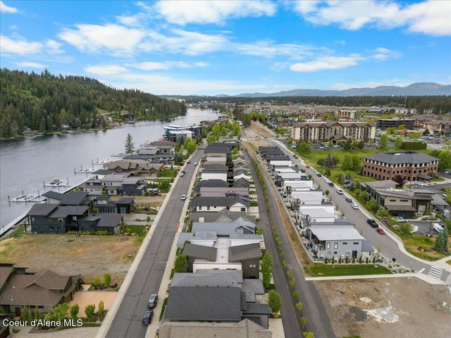 1605 W Bellerive LN, Coeur D'alene, ID 83814