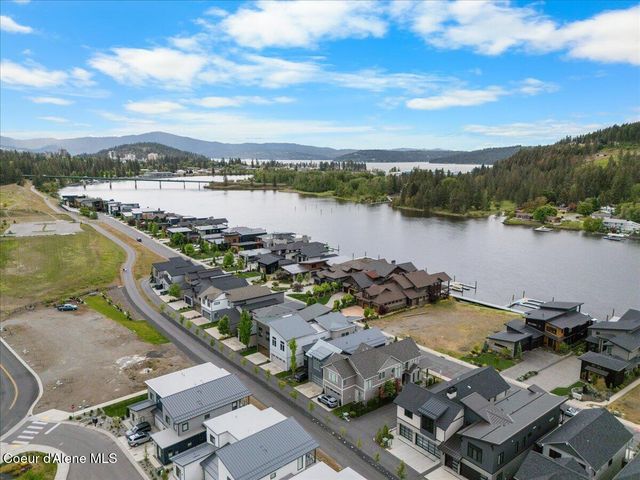 1605 W Bellerive LN, Coeur D'alene, ID 83814