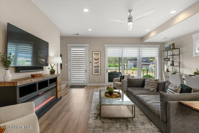 1605 W Bellerive LN, Coeur D'alene, ID 83814