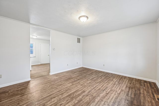 3352 Arnsby Road, Columbus, OH 43232