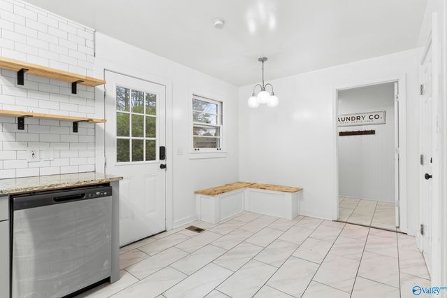 3608 Crestmore Avenue, Huntsville, AL 35816