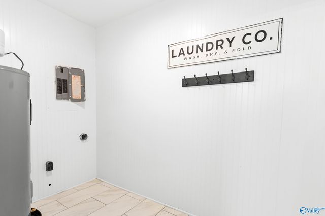 3608 Crestmore Avenue, Huntsville, AL 35816