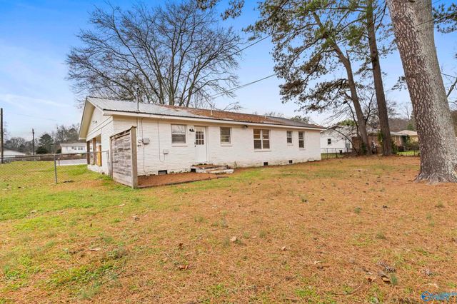 3608 Crestmore Avenue, Huntsville, AL 35816