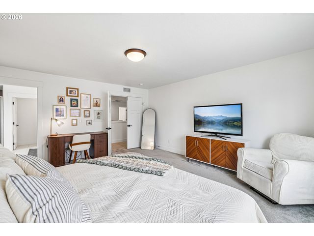 236 Ne 17TH Ave, Canby, OR 97013