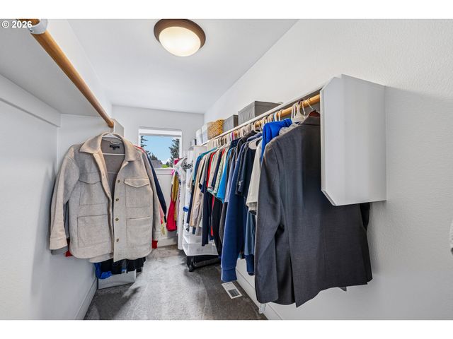 236 Ne 17TH Ave, Canby, OR 97013