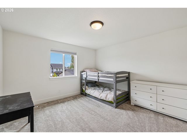 236 Ne 17TH Ave, Canby, OR 97013
