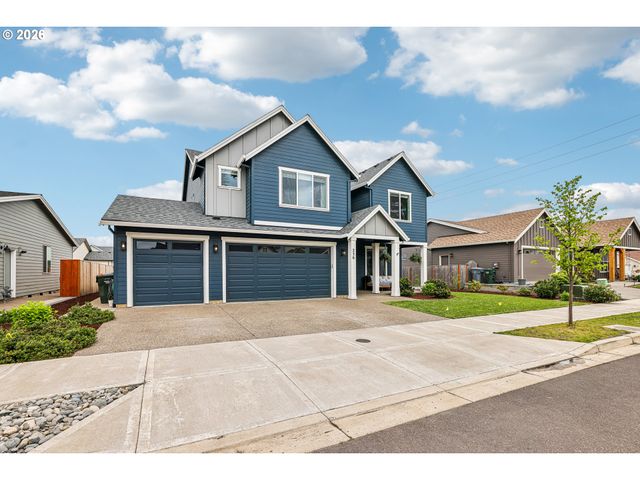 236 Ne 17TH Ave, Canby, OR 97013