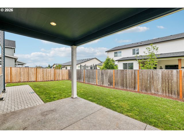 236 Ne 17TH Ave, Canby, OR 97013