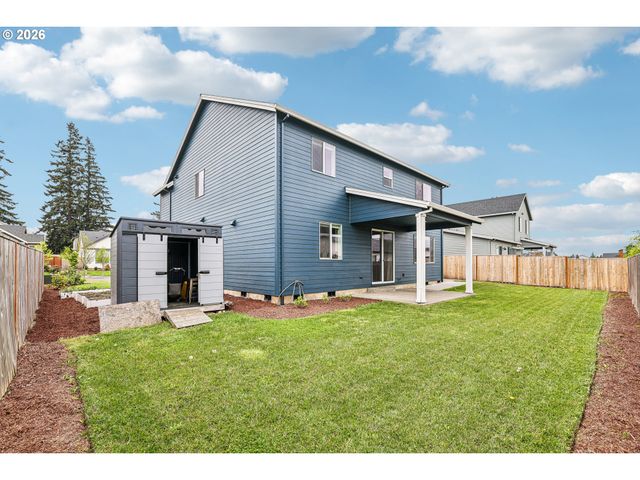 236 Ne 17TH Ave, Canby, OR 97013