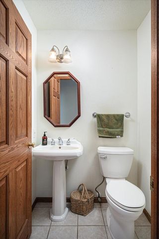 348 Regent Drive, La Crescent, MN 55947