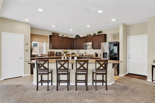 5341 Parma, Fontana, CA 92336