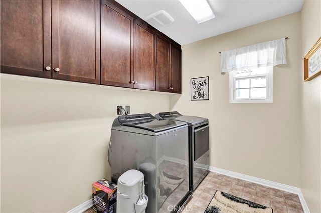 5341 Parma, Fontana, CA 92336