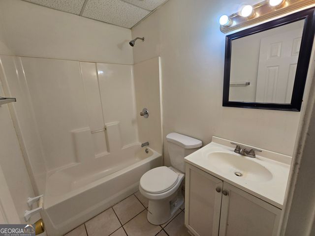 3085 Binghampton Lane, Lawrenceville, GA 30044
