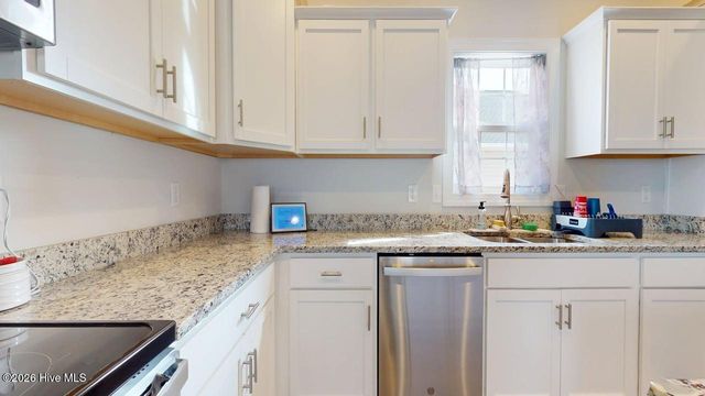 475 Worsley Way, Jacksonville, NC 28546