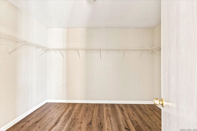 671 Northwest Crossing Dr, New Braunfels, TX 78130
