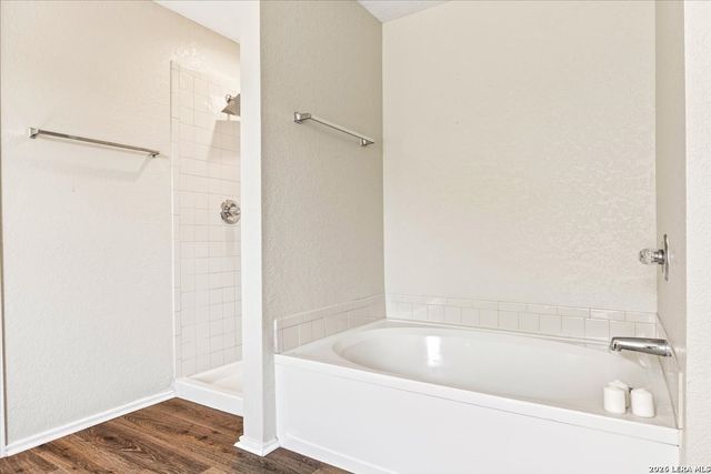 671 Northwest Crossing Dr, New Braunfels, TX 78130