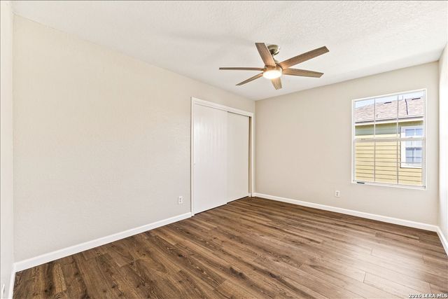 671 Northwest Crossing Dr, New Braunfels, TX 78130