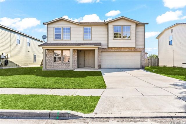 671 Northwest Crossing Dr, New Braunfels, TX 78130