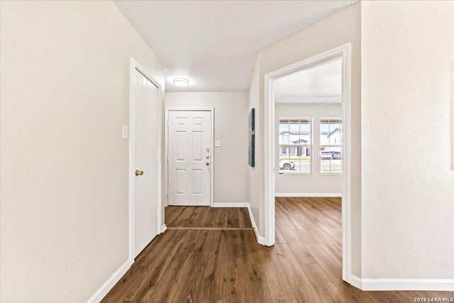671 Northwest Crossing Dr, New Braunfels, TX 78130